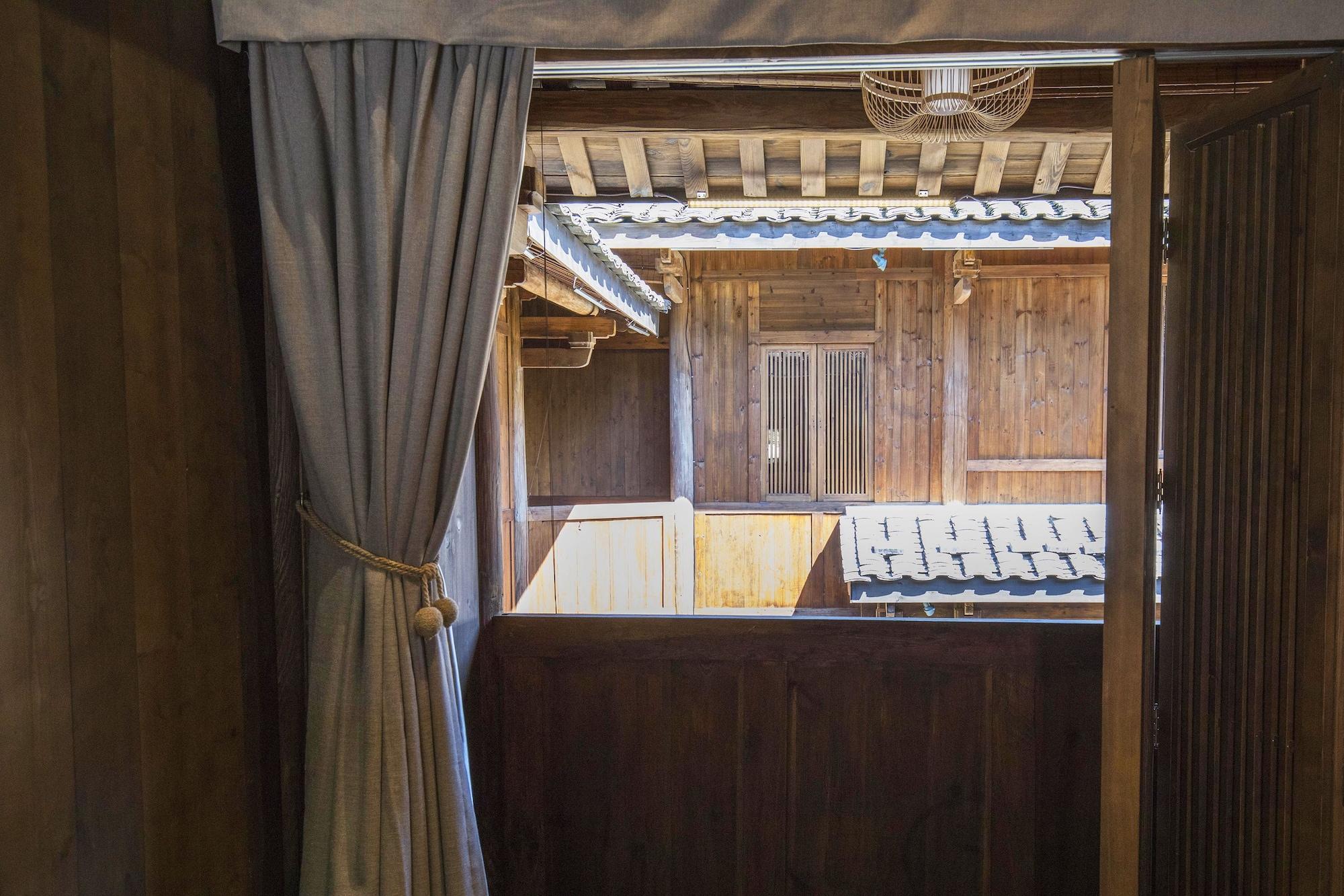 Qingpu Nanjing Taxia Culture Retreat Hotel Zhangzhou Exterior photo